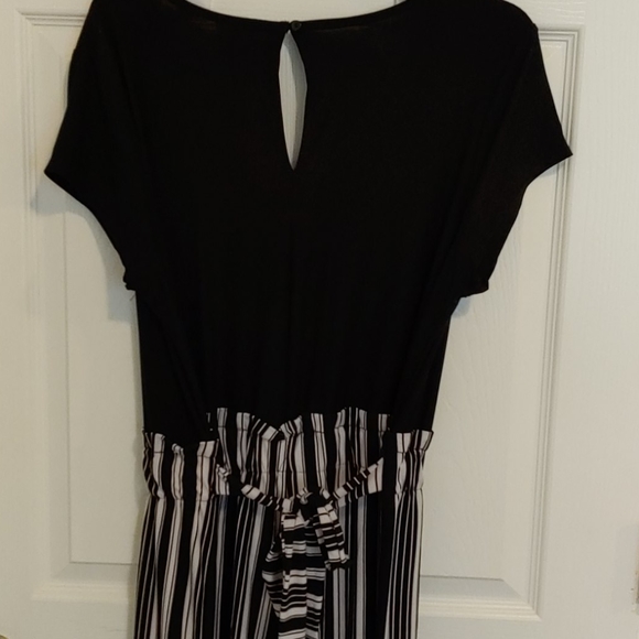 Super Cute Jumpsuit! - Picture 6 of 8